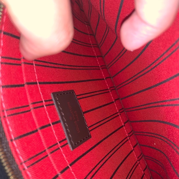 Authentic Neverfull Pouch - Picture 4 of 8